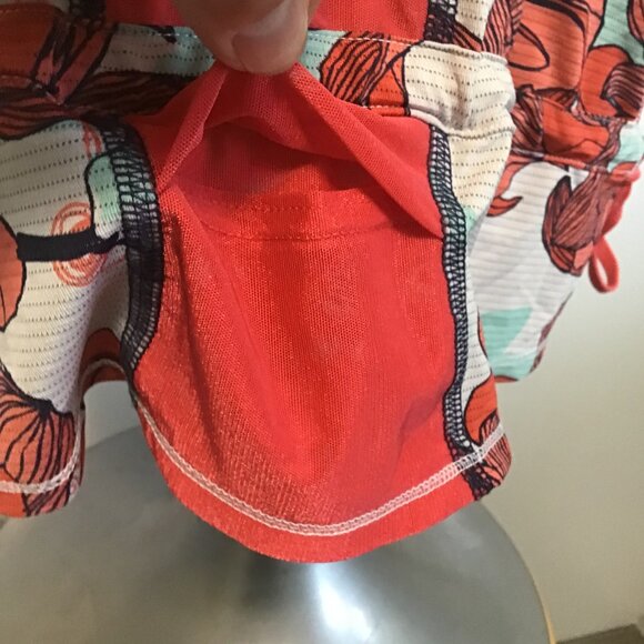 Lululemon 8 Race Tech Tank Fatbird Alarming Angel Blue Red Floral Size 12 - Picture 10 of 12